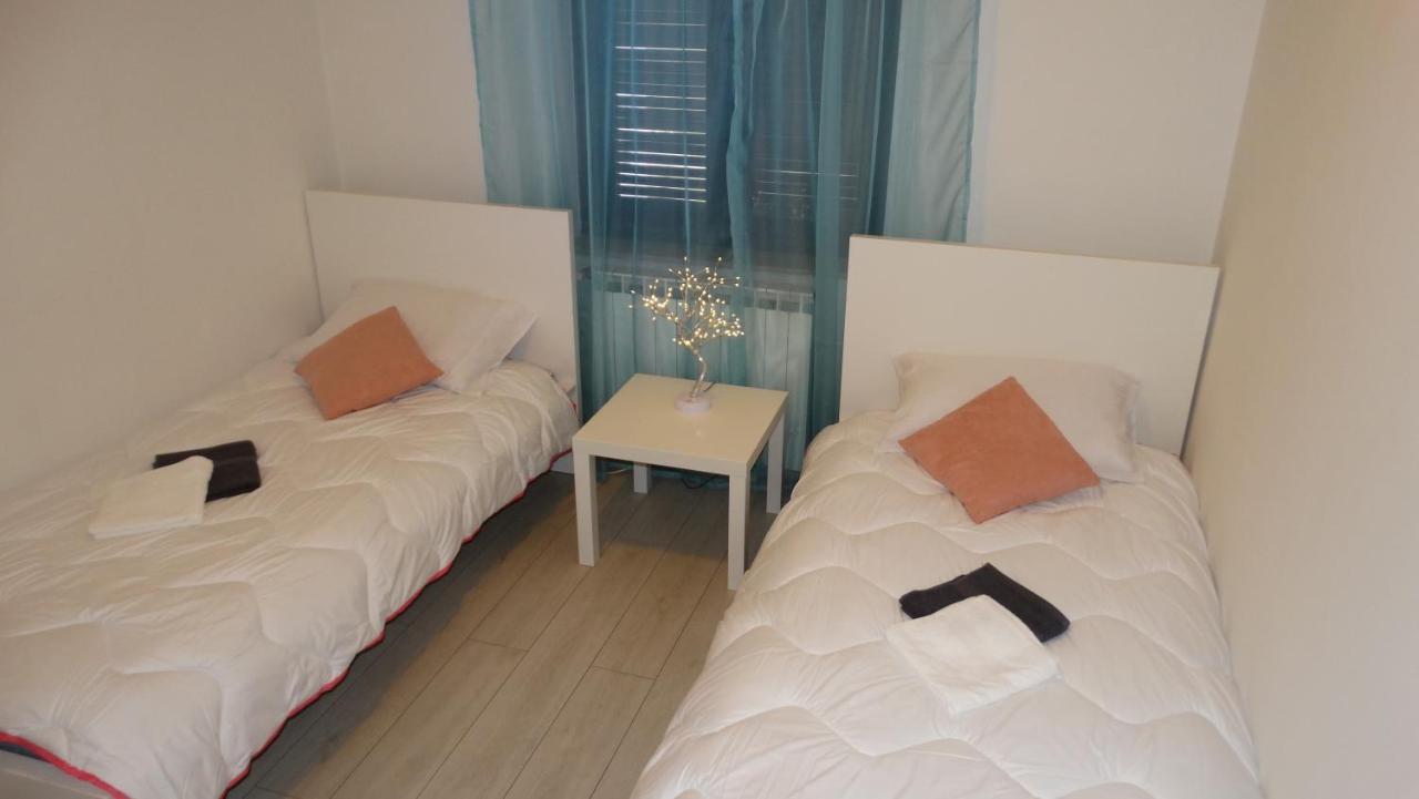 Almar Apartment Jusici Esterno foto