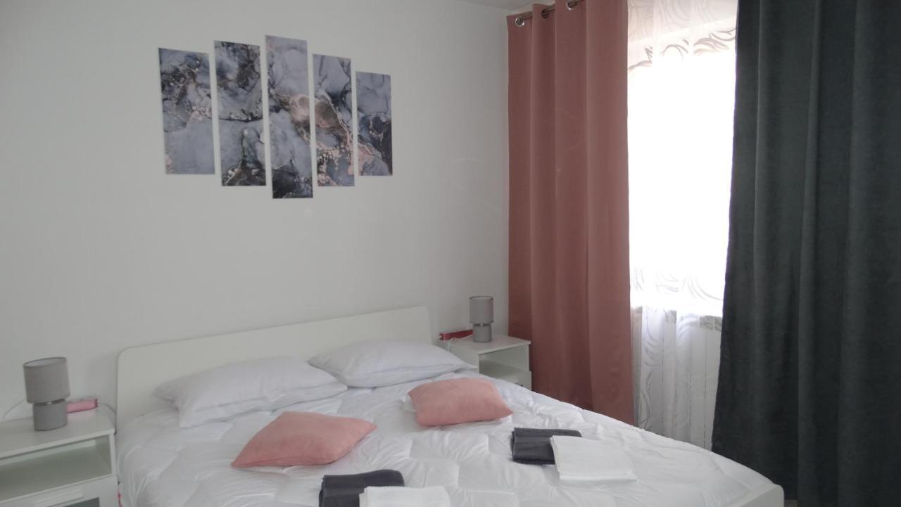 Almar Apartment Jusici Esterno foto
